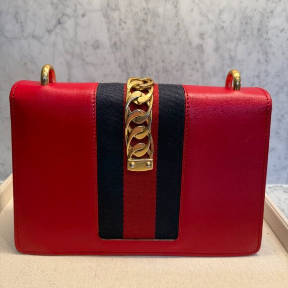 Gucci Sylvie Line Medium Shoulder Bag - Picture 3 of 8